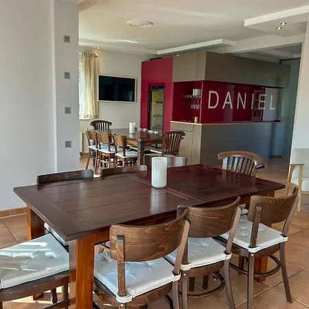 Exclusive Family In The Rheingau | 5br Villa