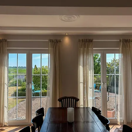 Exclusive Family In The Rheingau | 5br *