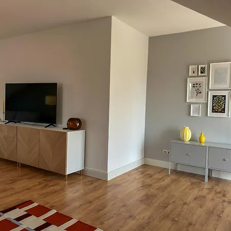 Exclusive Family In The Rheingau | 5br Villa *