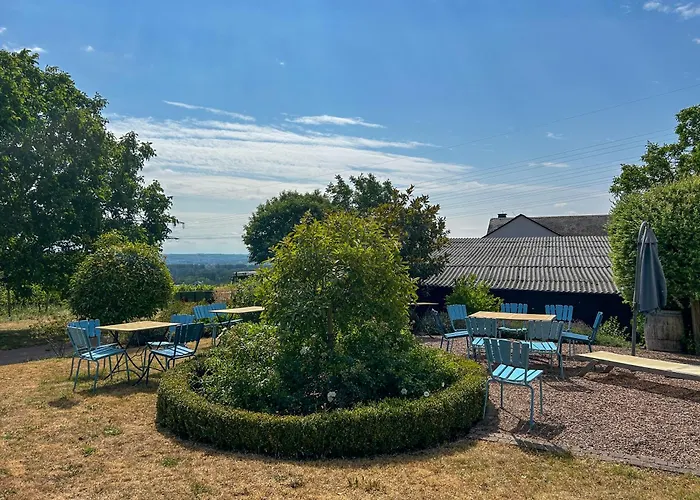 Am Weinberg Mit Garten Großzügig Und Exklusiv