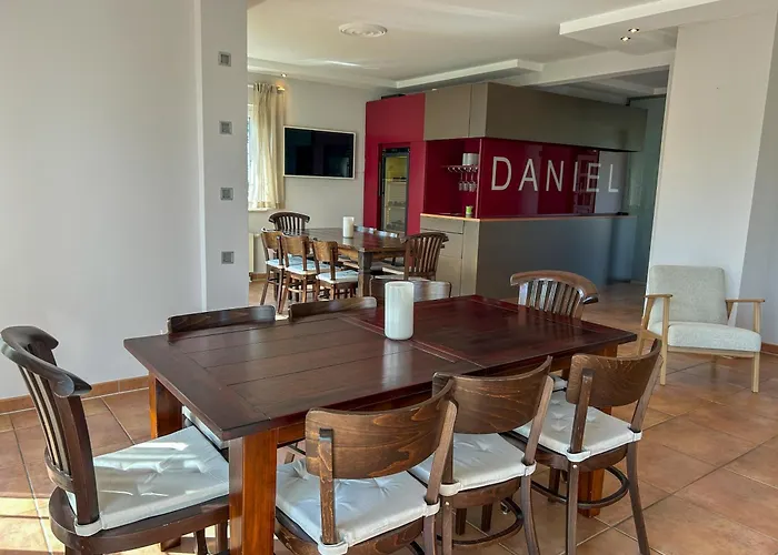 Am Weinberg Mit Garten Großzügig Und Exklusiv Villa