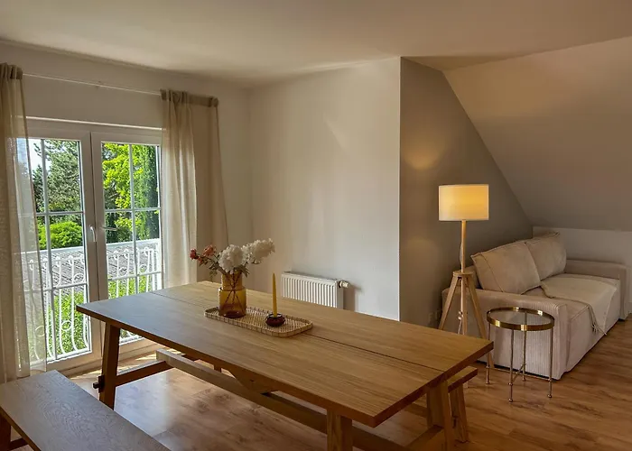 Am Weinberg Mit Garten Großzügig Und Exklusiv *