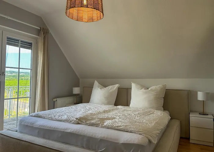 Villa Am Weinberg Mit Garten Großzügig Und Exklusiv *